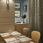 Western Premier Hbeo Centre ホテル ボルドー