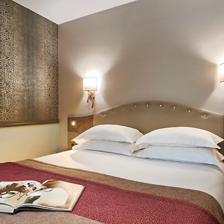 Western Premier Hbeo Centre فندق 4*