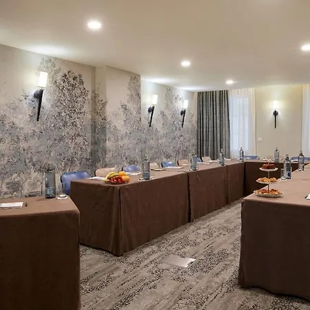 Western Premier Hbeo Centre فندق بوردو