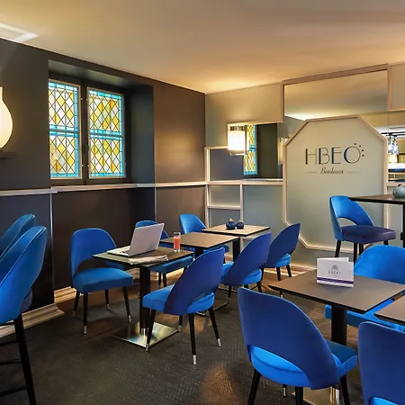 Western Premier Hbeo Centre فندق