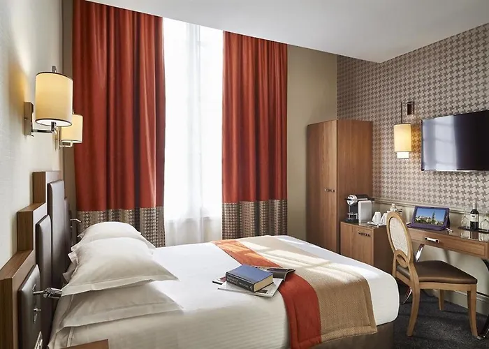 Western Premier Hbeo Centre Hotel 4*