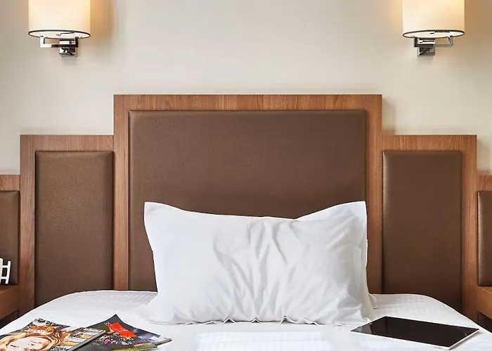 Western Premier Hbeo Centre Hotel 4*
