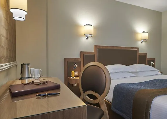 Western Premier Hbeo Centre Hotel