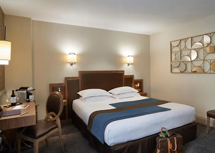 Western Premier Hbeo Centre Hotel