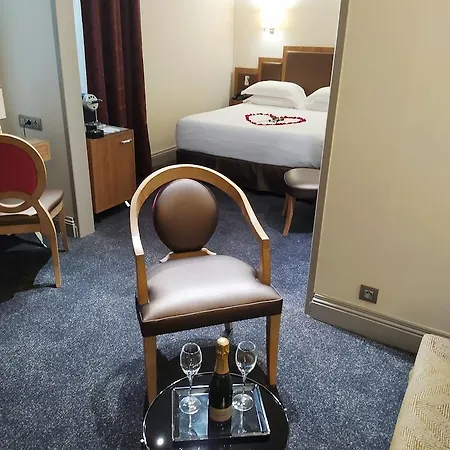 호텔 Western Premier Hbeo Centre 보르도