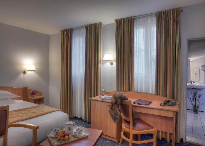 Western Premier Hbeo Centre