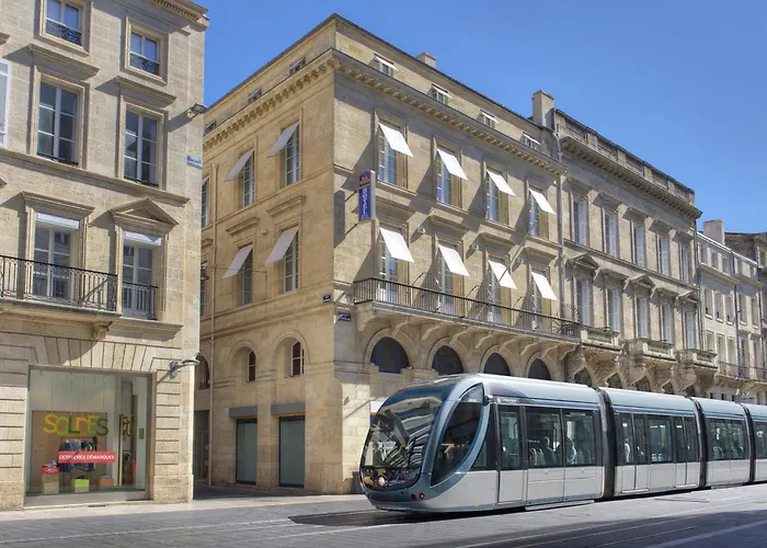 Hotel Western Premier Hbeo Centre 4*