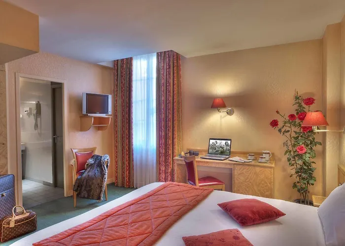 Hotel Western Premier Hbeo Centre 4*